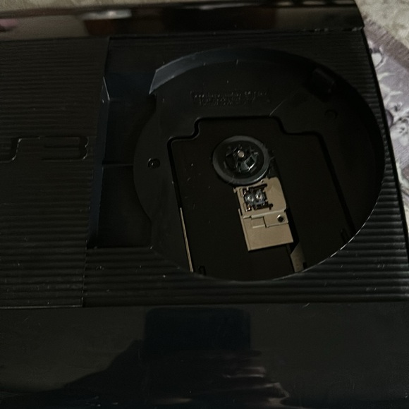 Sony PS3 - Picture 3 of 8